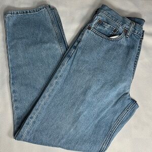 Men’s Levi 550 light wash jeans